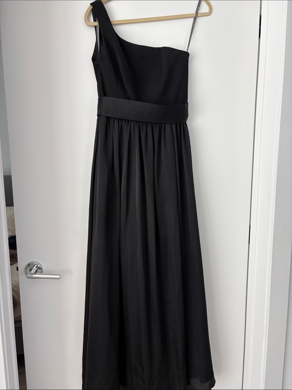 White by Vera Wang Black One-Shoulder Evening Dress